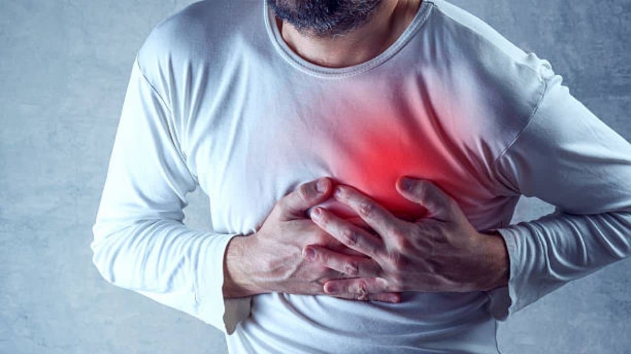 These symptoms may be signs of a cardiac problem before an emergency occurs