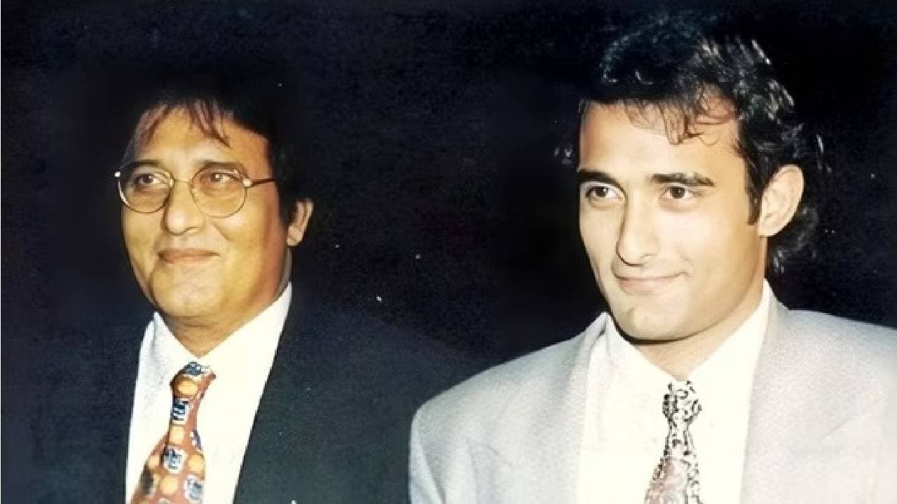 At 18 Akshaye Khanna told his father Vinod Khanna that he wanted to act