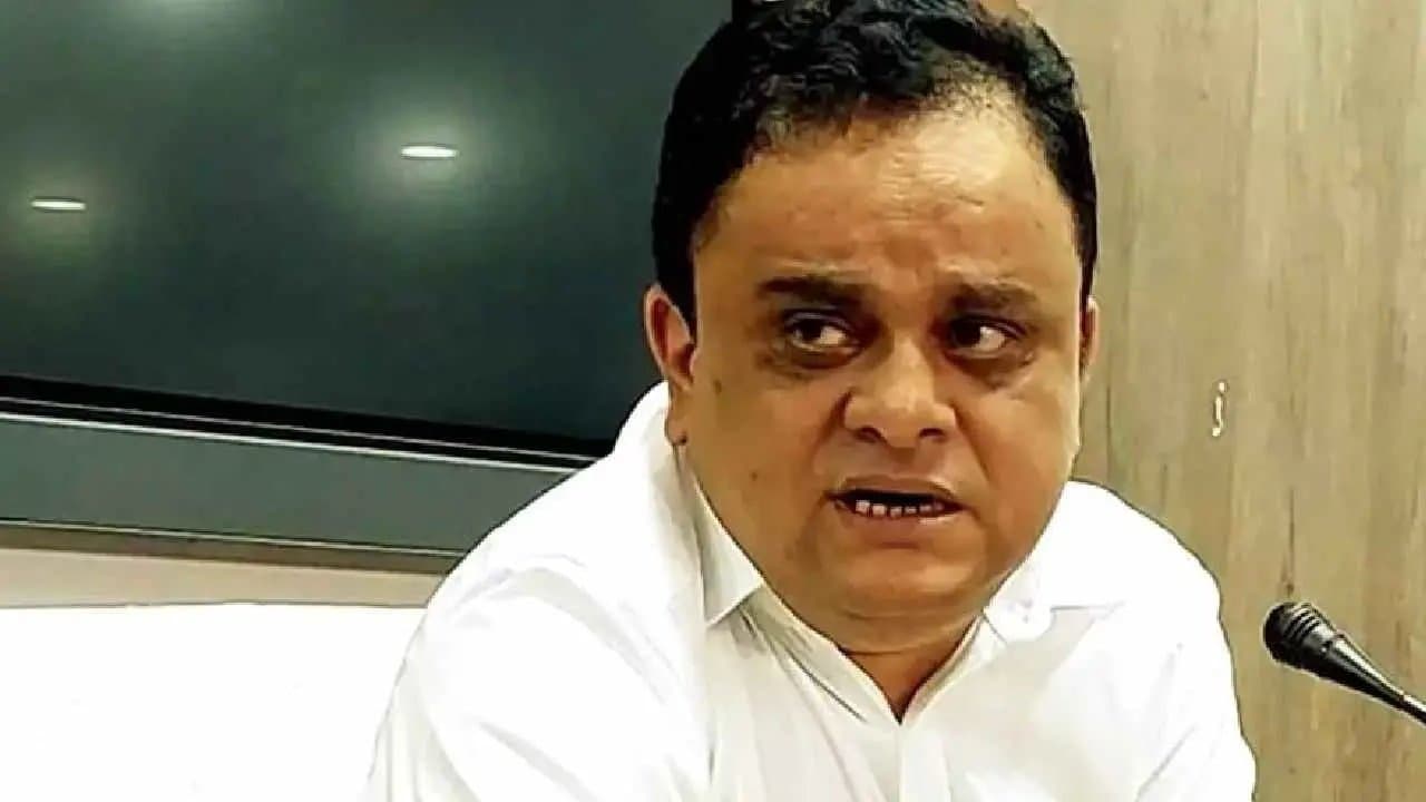 Bratya Basus reaction on primary-32-thousands-teachers-job case