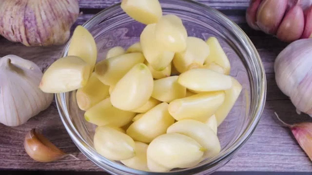 Garlic has many surprising health benefits 