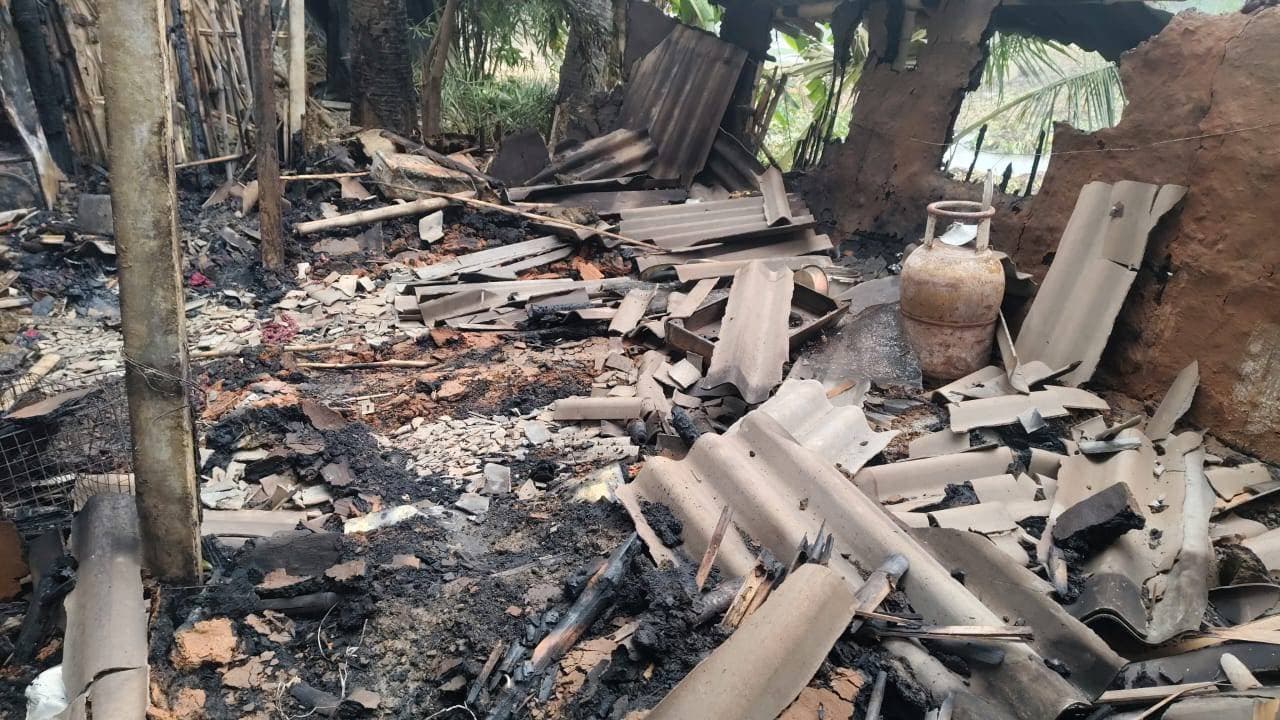 Four Members Of Family Dies After Massive Fire Ar House in Uluberia