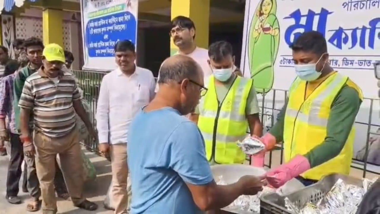 Special initiative by Bhadreswar Municipality to keep the are clean