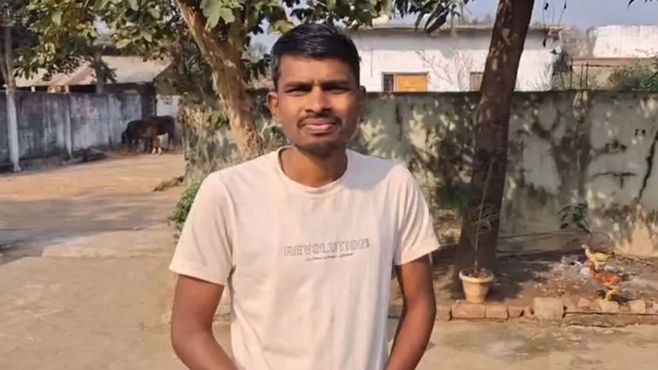 Rs one lakh loan balloons to Rs 74 lakh Maharashtra Farmer Roshan Sadashiv Kude sells kidney at Cambodia
