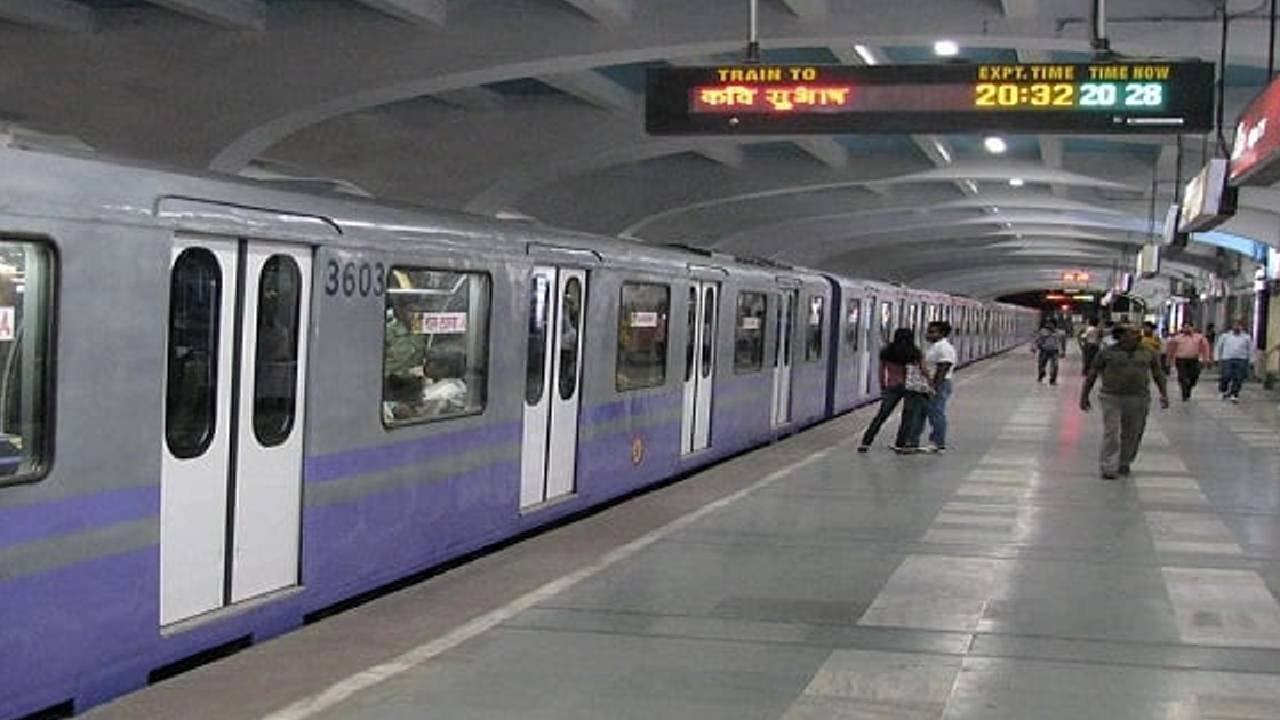 Christmas special services will be provided by kolkata metro