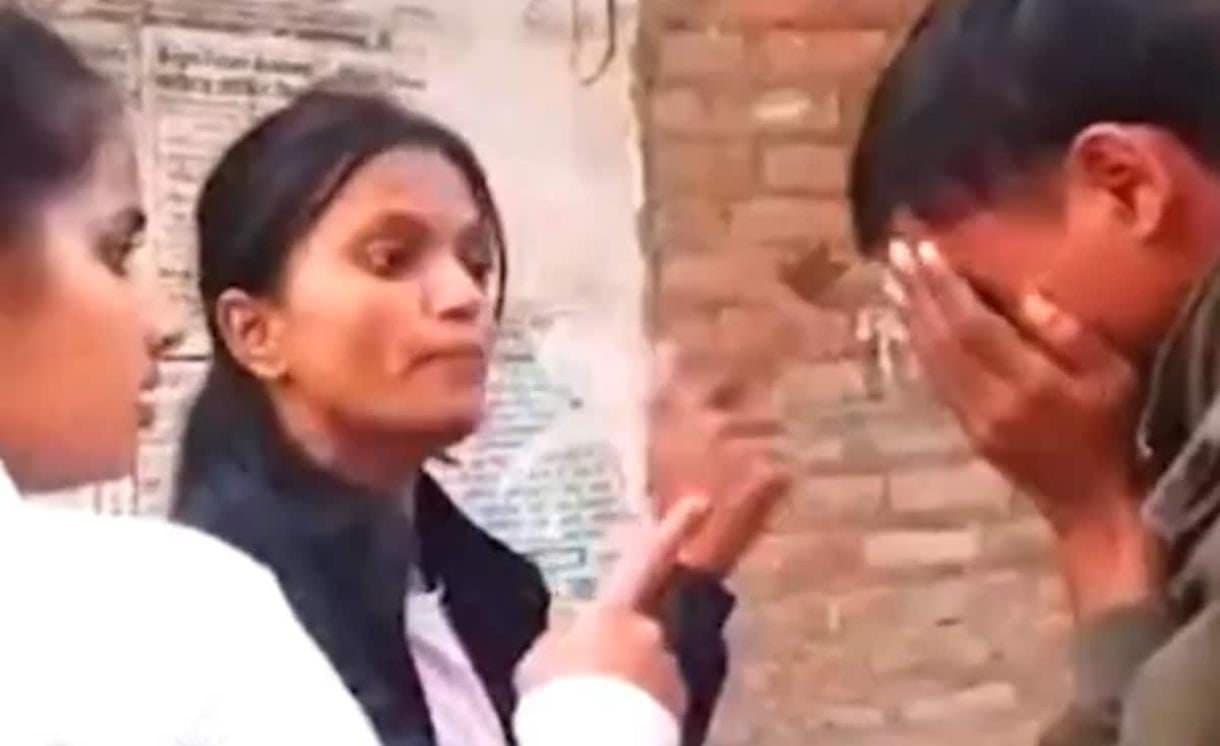 UP Women Attack Man With Slippers For Making Obscene