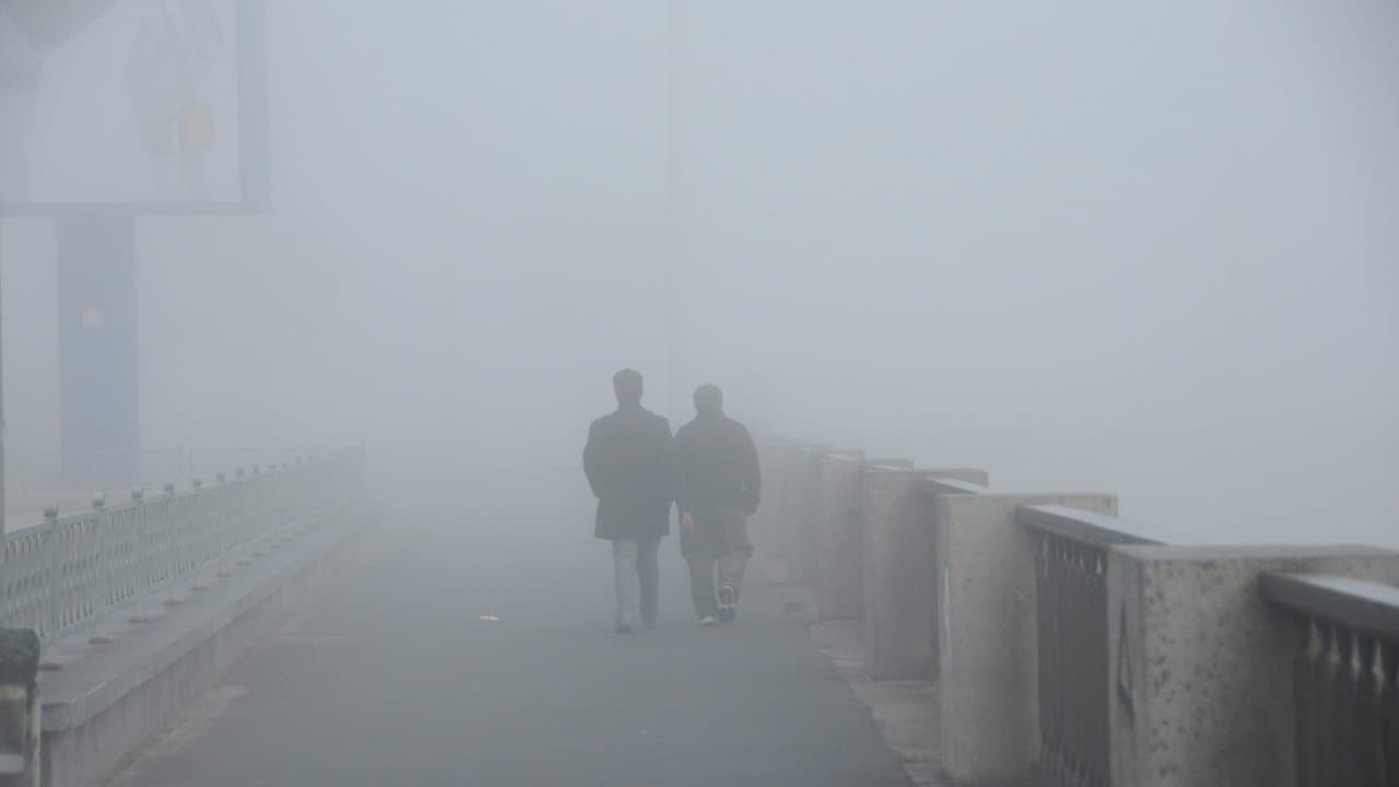 IMD Weather Update IMD predicts thick haze over parts of North India till December 21