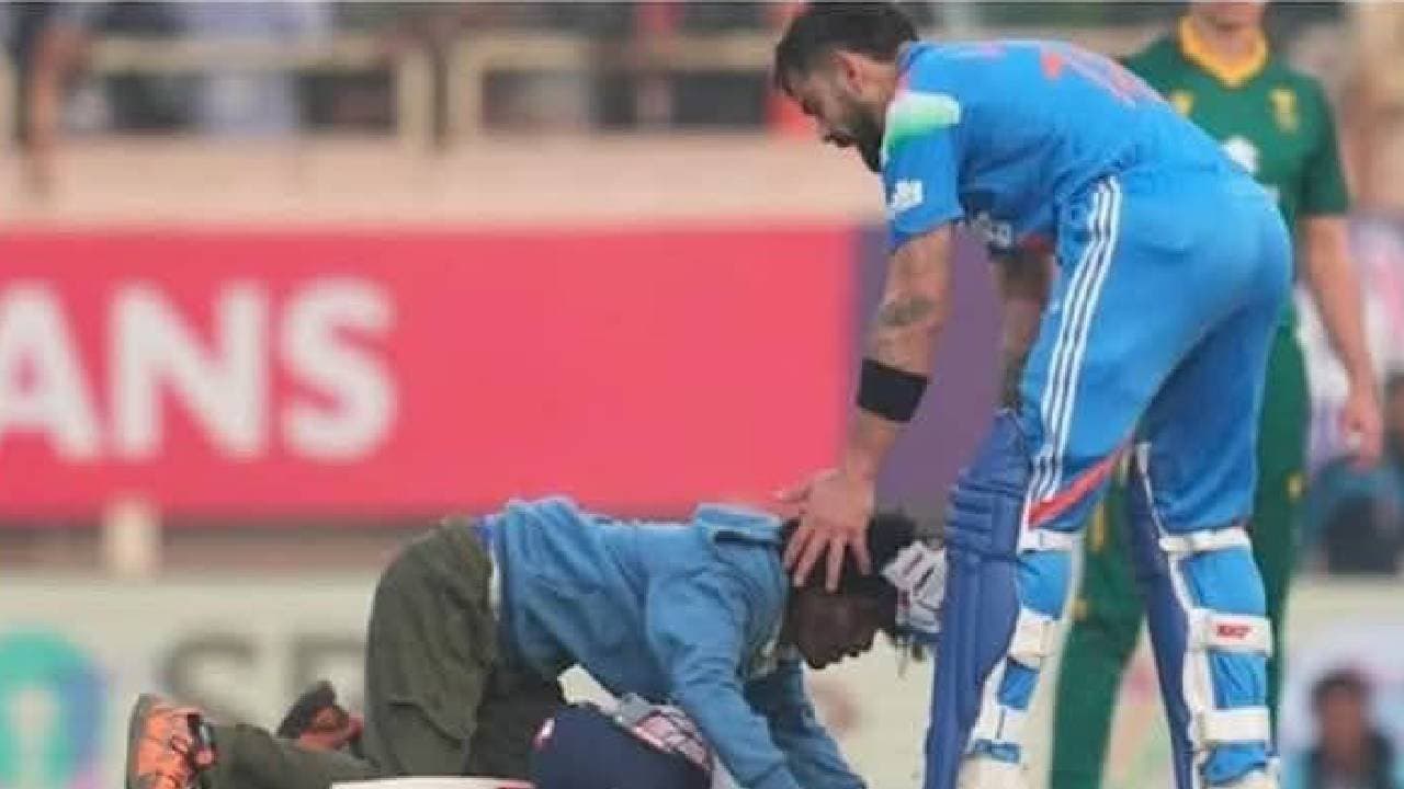 Security Breach in Ranchi as Fan Stormed into Stadium and touched Virat Kohli s Feet