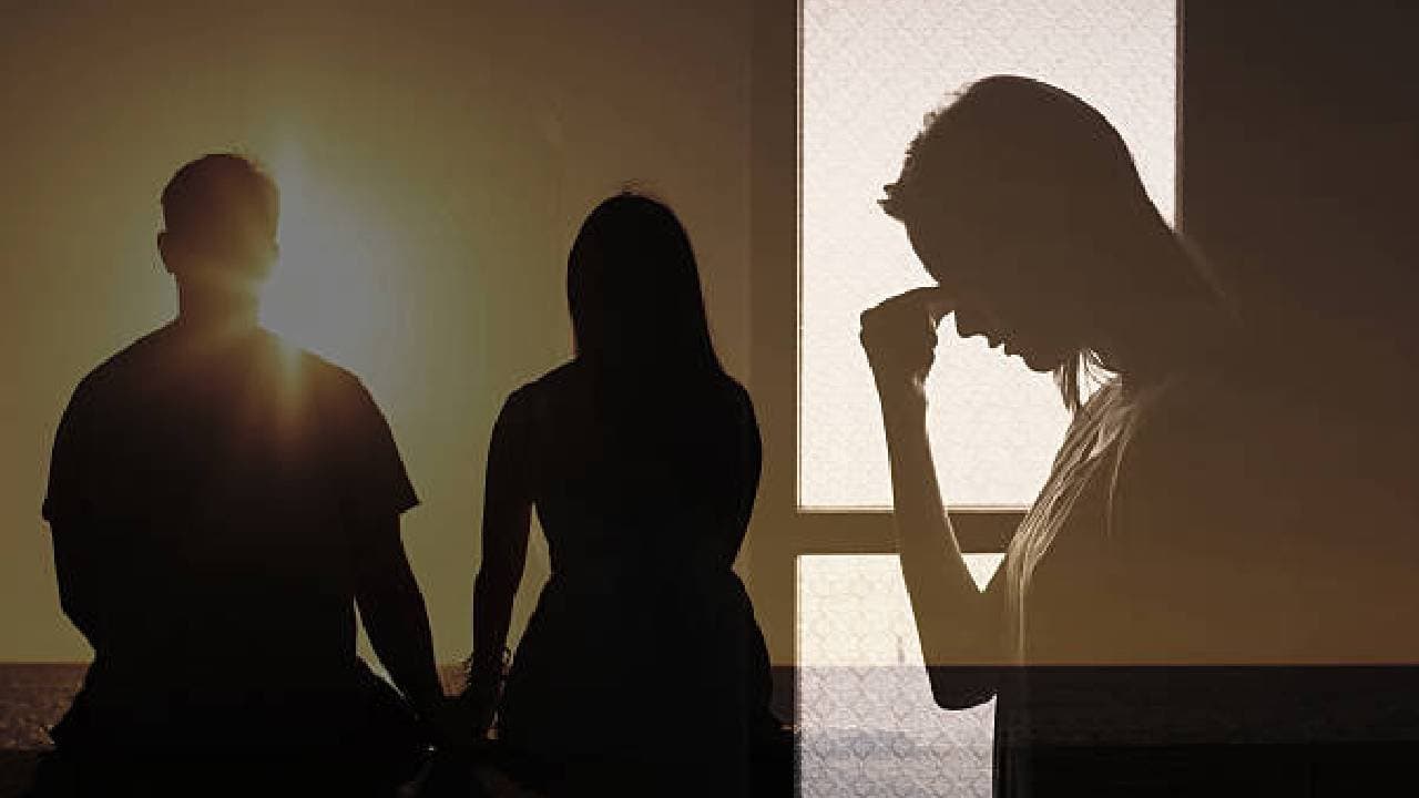 Piyush Mishra reveals he confessed about cheating to his wife 