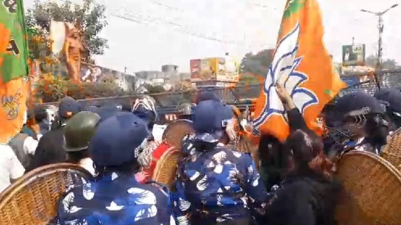Tension In Howrah Bridge Area Over BJPs Program amid Bangladesh Situation 