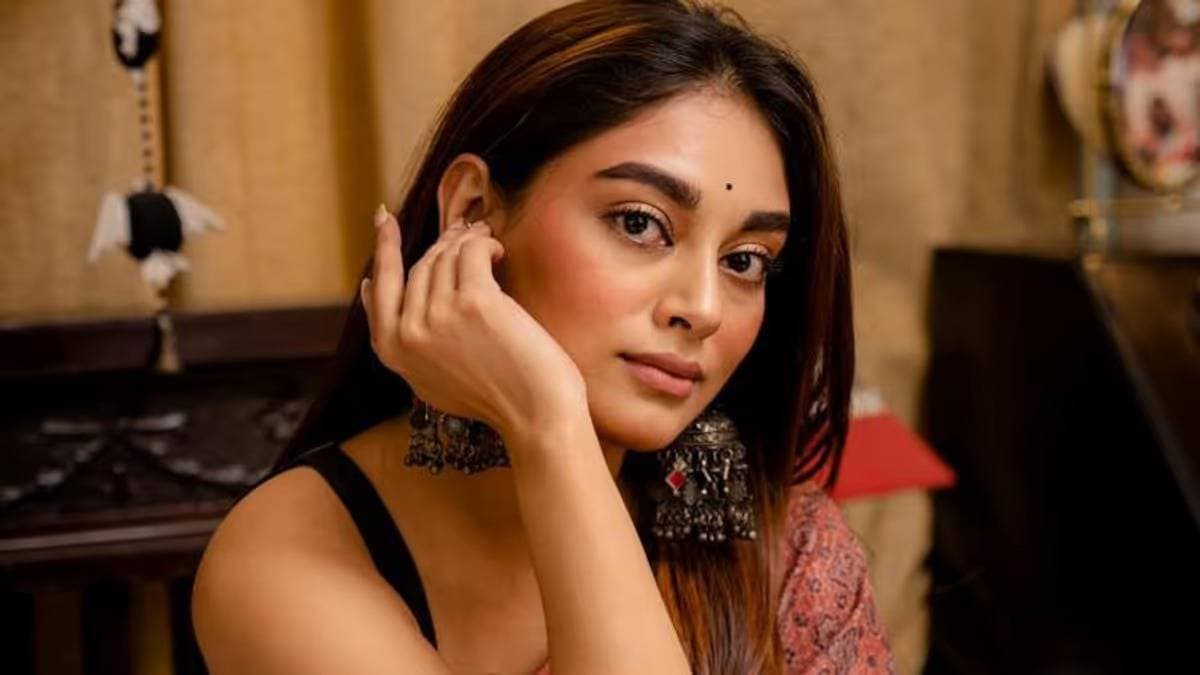  মনখারাপ করে নয়, তথাগত-র সঙ্গে সম্পর্ক ভাঙলেও জীবনকে কোথায়, কীভাবে উদ্‌যাপন করছেন বিবৃতি?  
