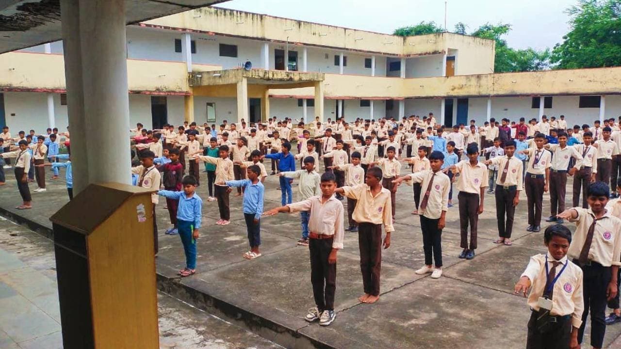 Controversy at Ekalabya Residential School over the directive to invite MPs–MLAs,