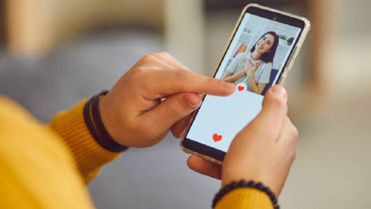 Safety tips before opening account in dating app