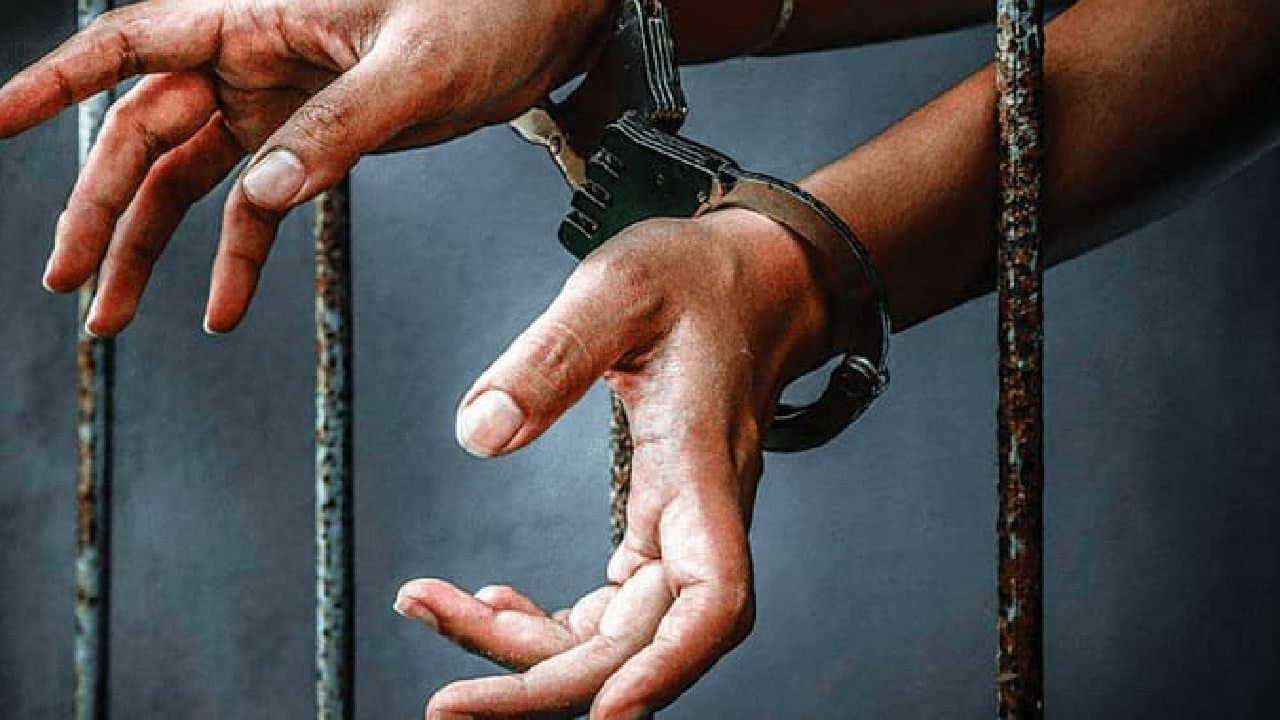 Bengaluru Man Arrested for Stealing and Wearing Women Innerwear 