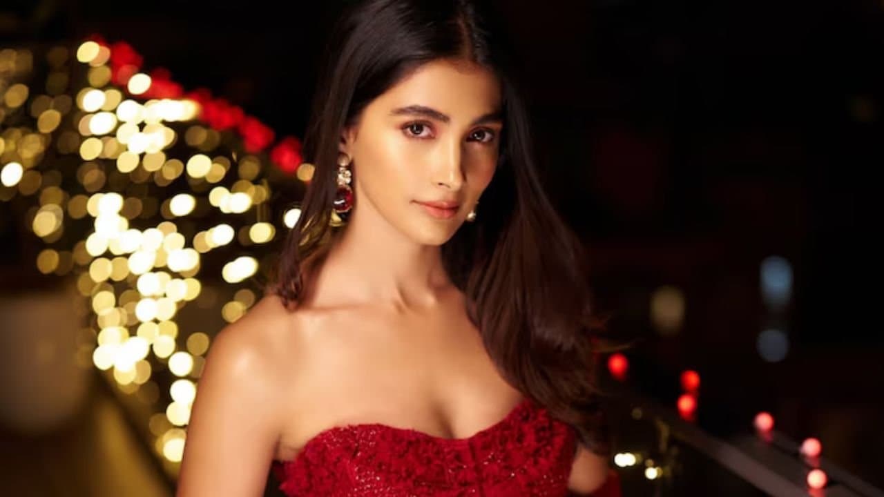 Did Pooja Hegde slap a pan-India star for trying to touch her inappropriately know the truth