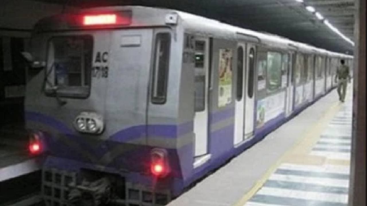Metro services disrupted due to technical issue