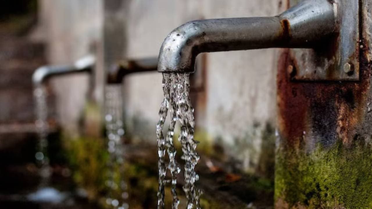 Contaminated water in Indore cliamed 10 lives