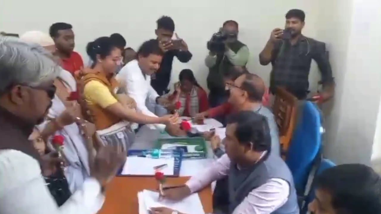SIR in West Bengal: innovative protest of Congress in Purba Bardhaman