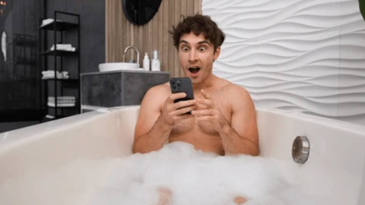 School teacher sends objectionable picture to teen in south wales