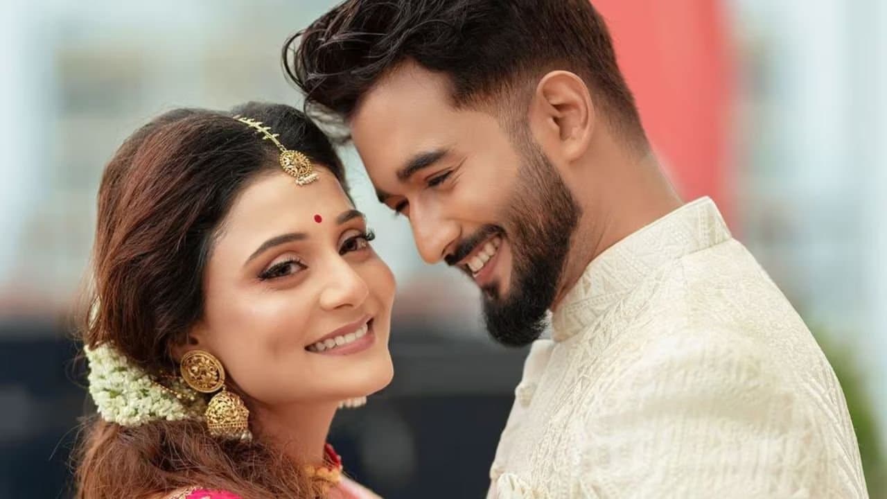 Priyanka Mitra and Subhrojit Saha share photos of their aiburobhaat here is when they are tying knot