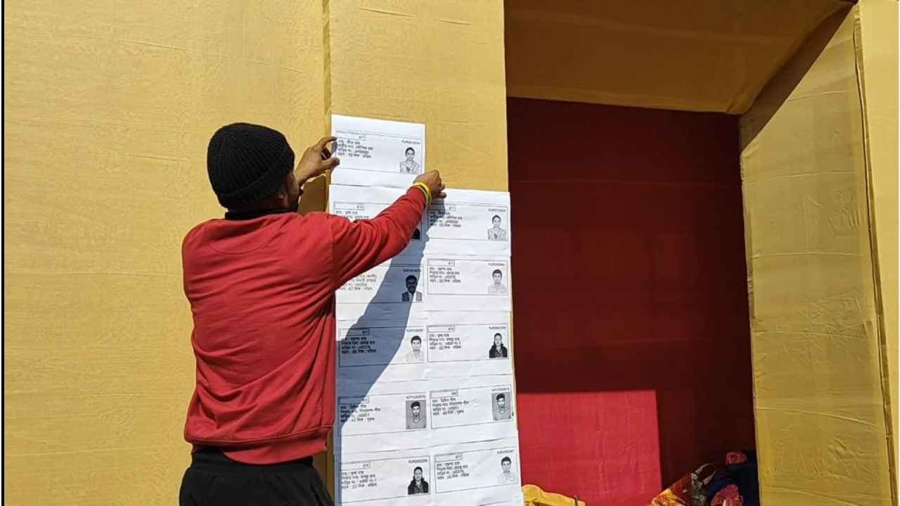 In Bengal SIR included in Saraswati Puja theme