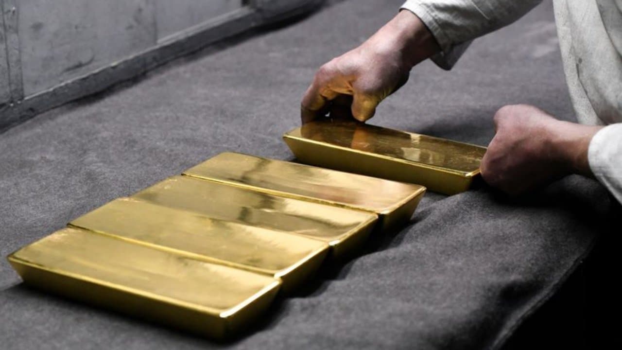 Investing in gold: taxes can wipe out almost half of yours returns