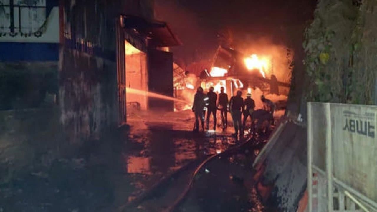 Anandapur Fire Update: Death Toll Reaches to 17 Still Missing Several Worker 