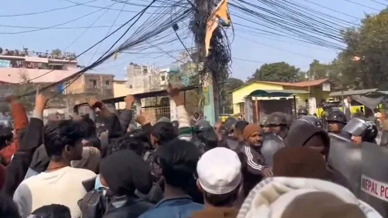Unrest in Nepal after Mosque vandalised border with India sealed