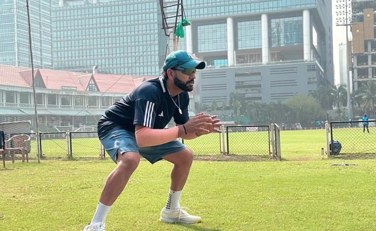 Fans offer Vada Pav to Rohit Sharma once again-reply goes viral on social media 