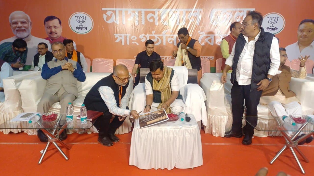 New BJP National President Nitin Navin claimed that Rabindranath Tagore won noble peace prize
