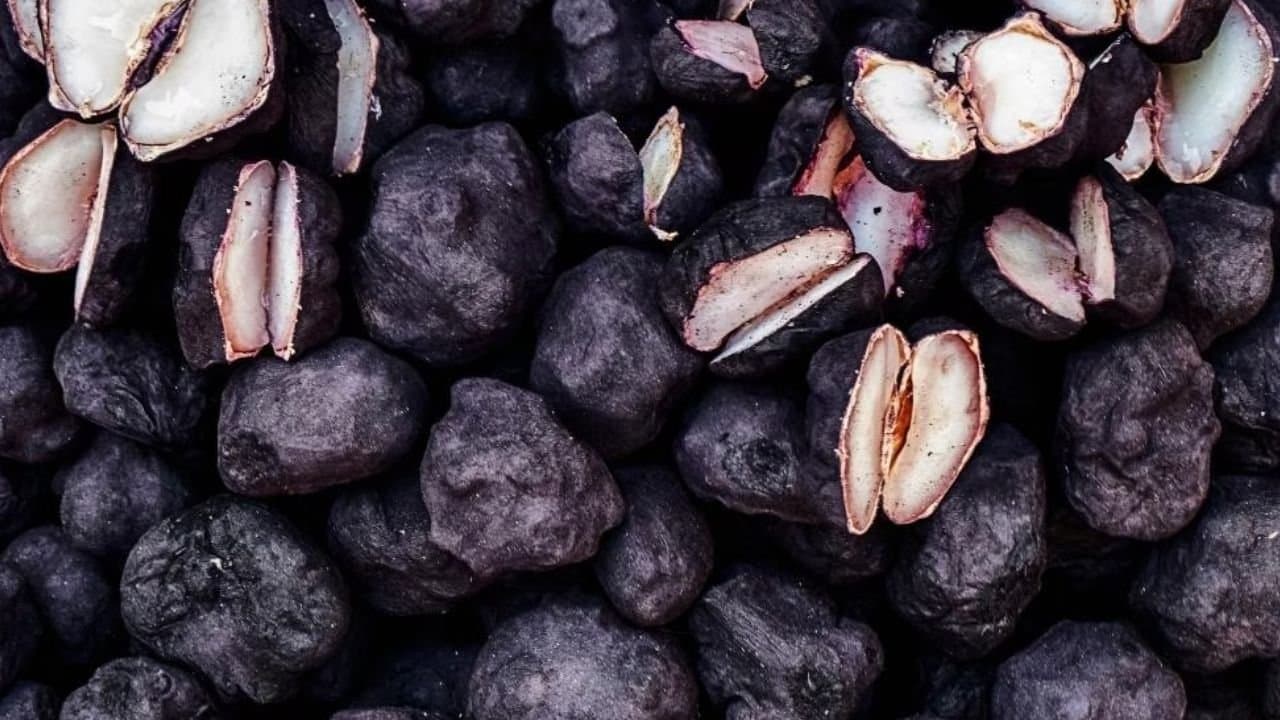 This fruit control blood pressure keep heart good