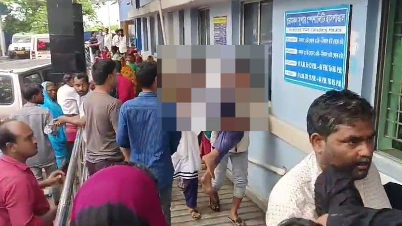 Murshidabad: স্কুলের টিফিন পিরিয়ডে বাজ পড়ল গাছে, ২৮ পড়ুয়া অসুস্থ, ৫ অক্সিজেন সাপোর্টে