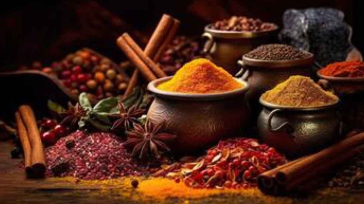 বার্ধক্যের লক্ষণকে আটকায়, ত্বক হয় দাগছোপহীন, রান্নাঘরের এই মশলার ম্যাজিকে জেল্লা বাড়বে নিমেষেই 