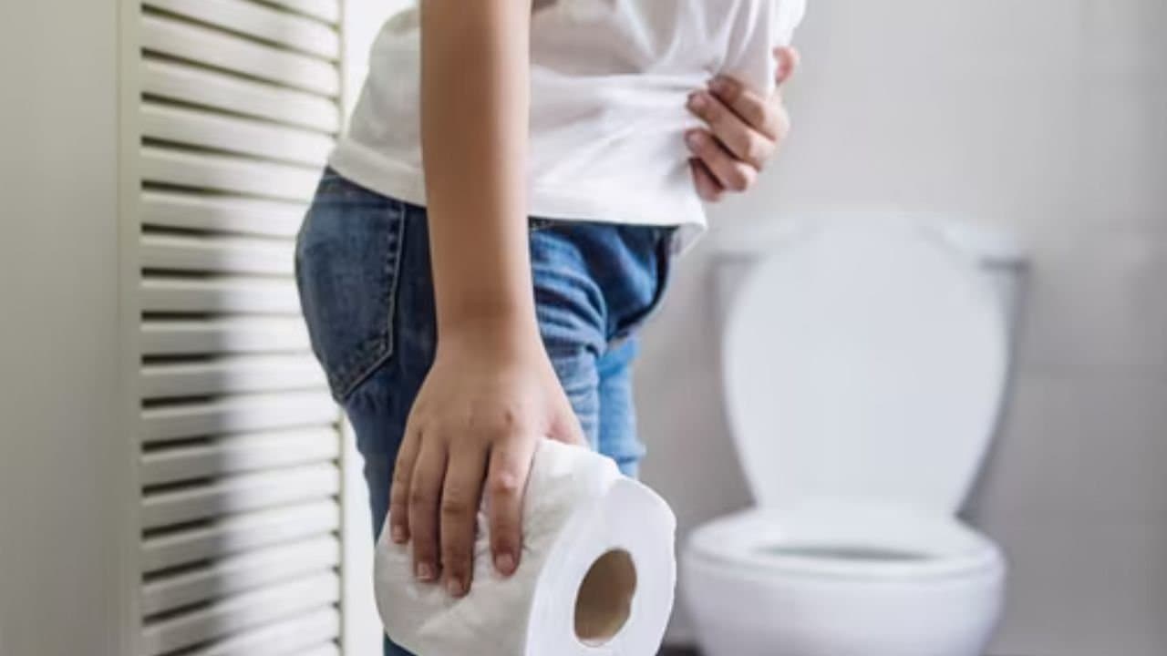 Health tips urologist shares dangers of holding back pee