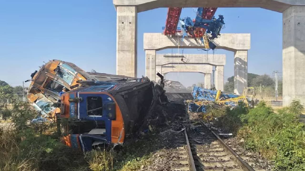 22 Killed and Over 30 Injured As Crane Collapse Derails Train In Thailand