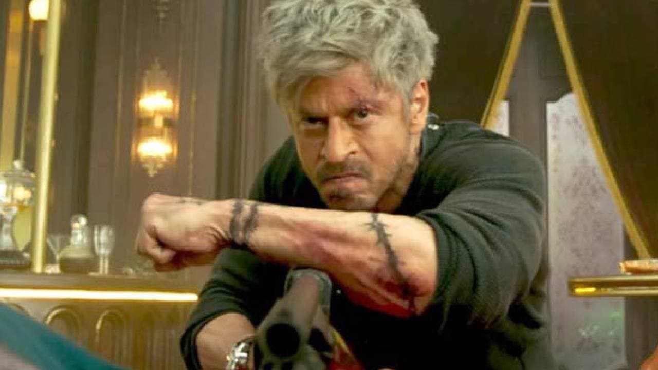 Shah Rukh Khan announces King release date 