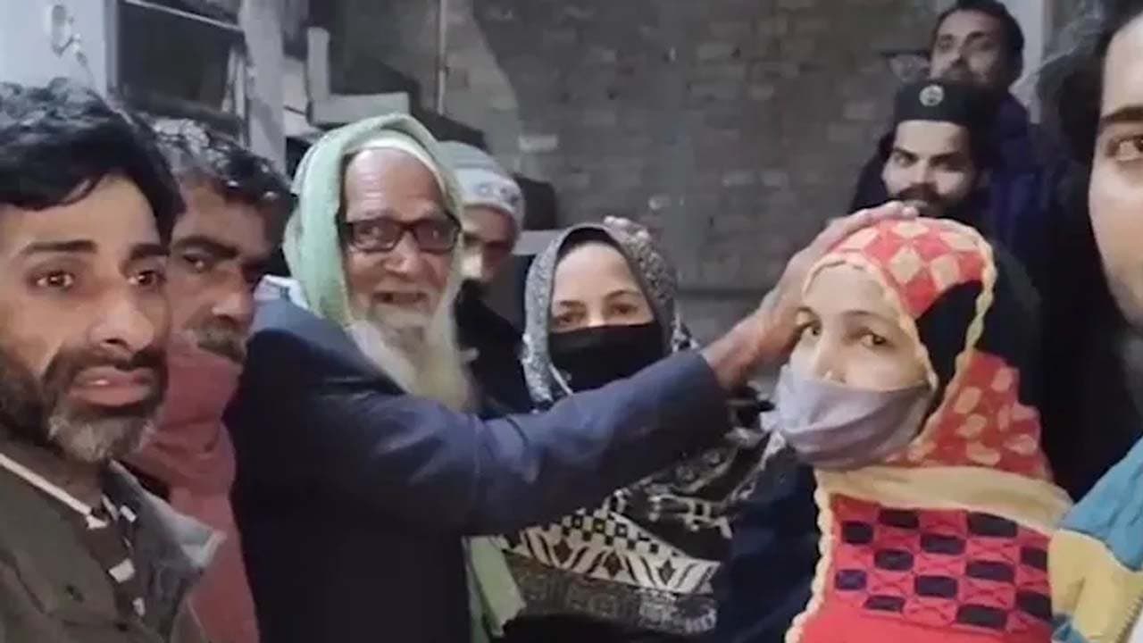 Three decades later the elderly man arrived at his village home in Uttar Pradesh from Bengal to collect the SIR documents