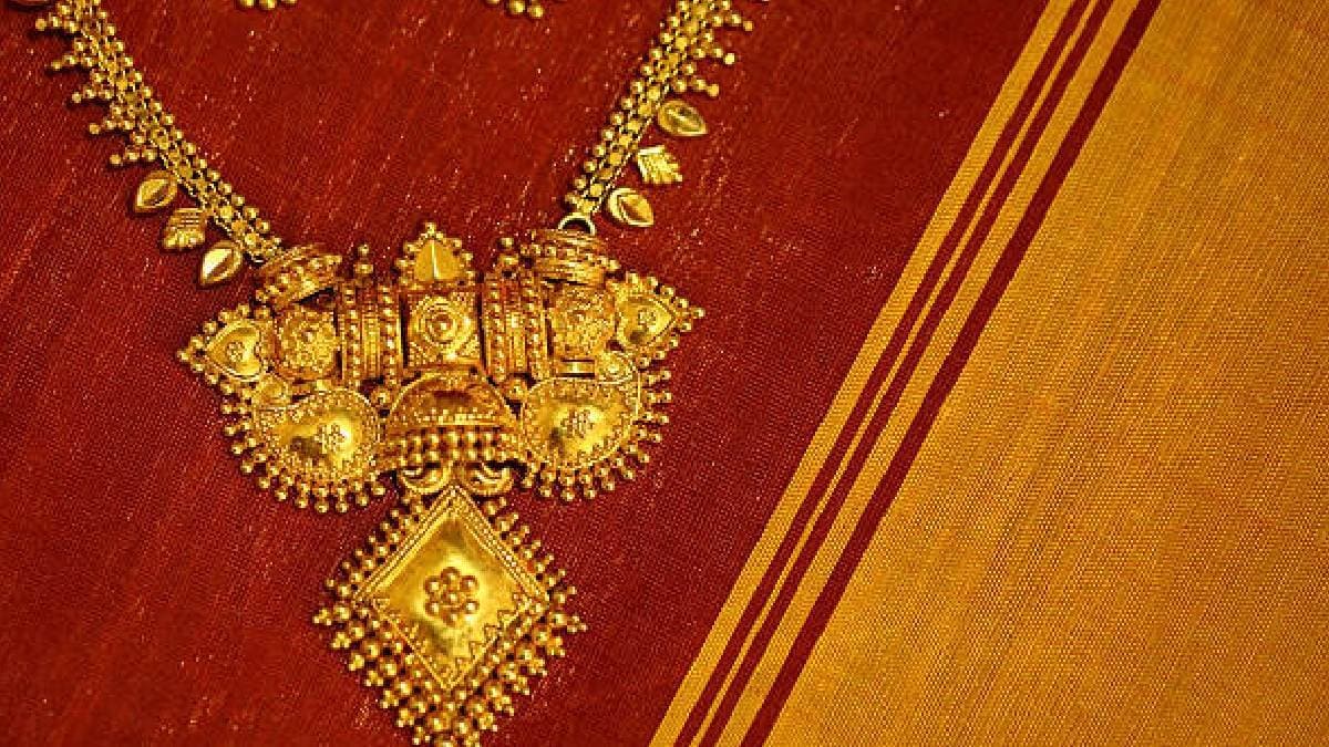 Gold Price huge change in one day check-22-and-24-carat-gold-price-across-cities-on-9-january