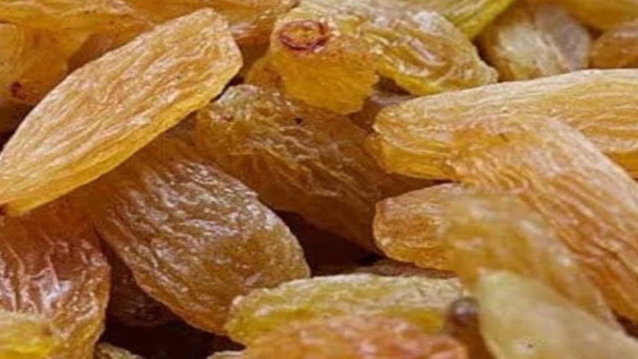 Health tips benefits of eating raisins