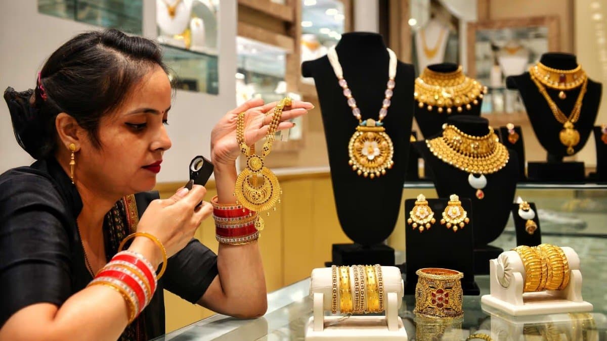 Gold Loan: Turn your gold at home into business capital without selling it
