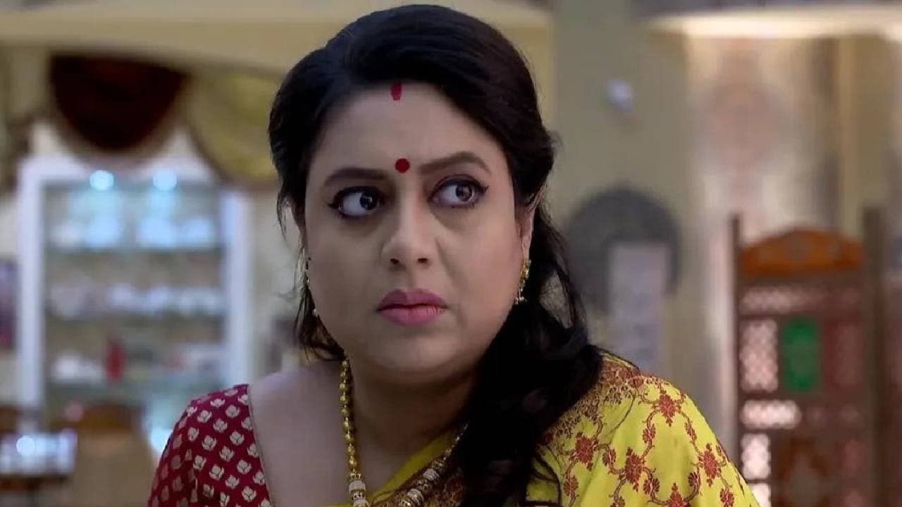 Tollywood actress Kanchana Maitras mother passes away 