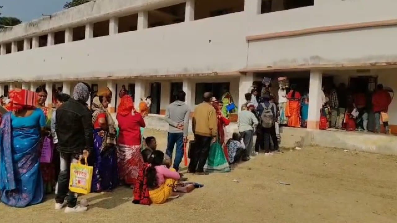 AERO inside SIR camp asking to apply in CAA allegation raised in North 24 Pargana