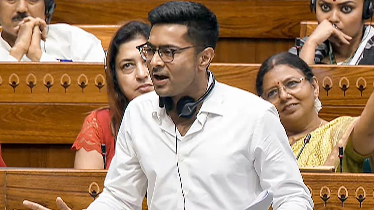 'Mausam badalne…': Abhishek Banerjee quotes from SRK's film, attacks Modi in Lok Sabha gnr