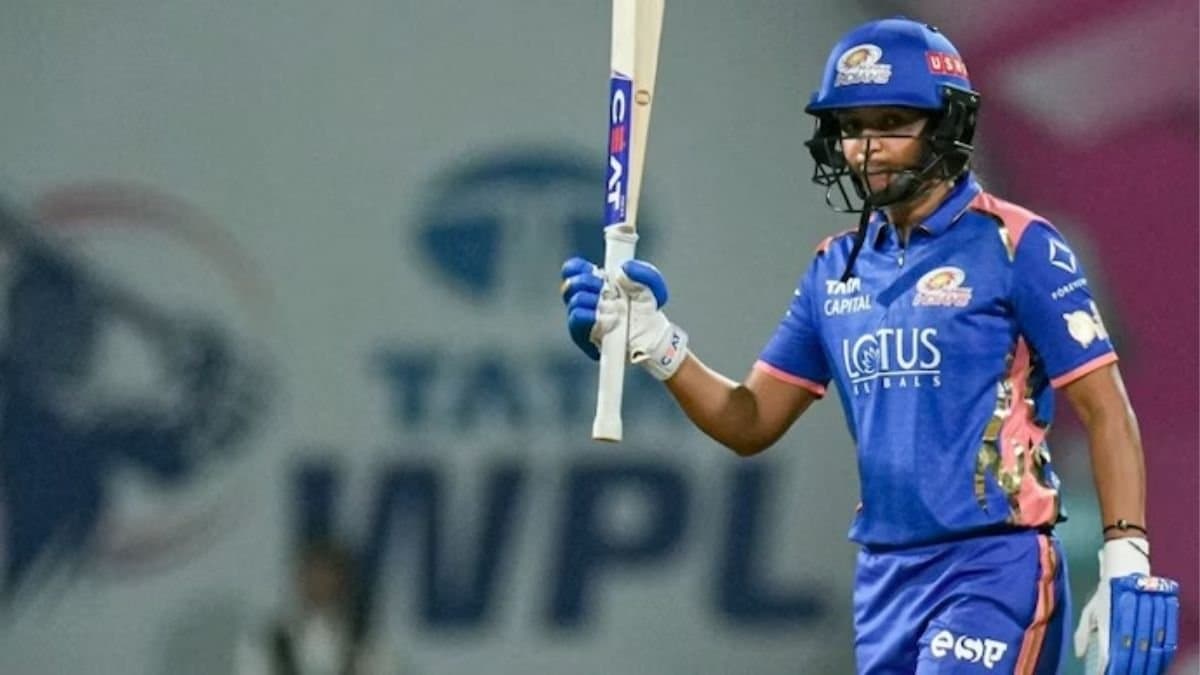 Harmanpreet Kaur became the first Indian cricketer to cross the 1000 run mark in the Womens Premier League