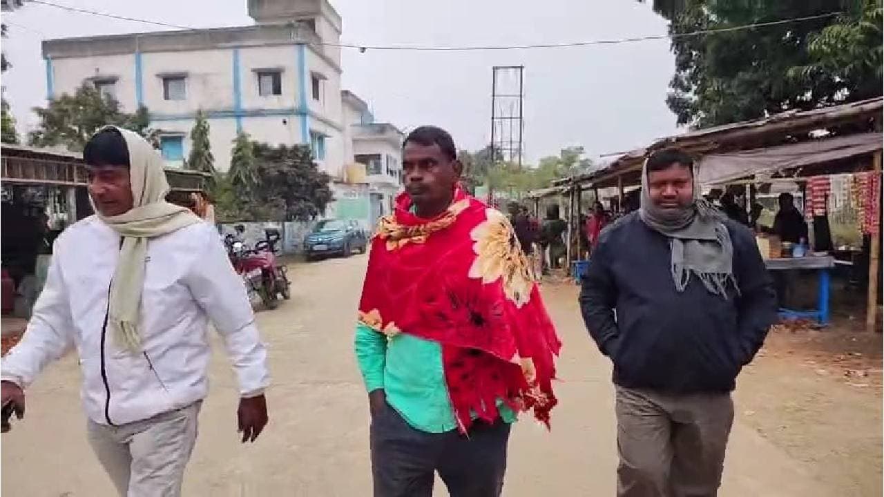 Declared as dead by election commission person is trying to get back his real identity