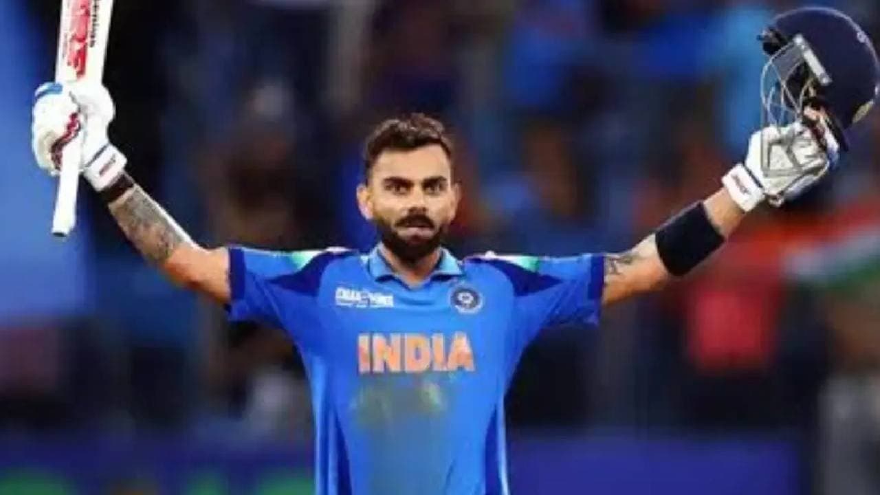 Virat Kohli cant stop smiling after meeting mini doppelganger