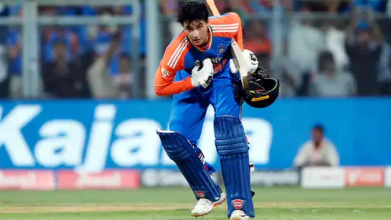  Abhishek Sharma  and Varun Chakravarthy in  Wisdens 2025 Mens T20 Team of the Year 