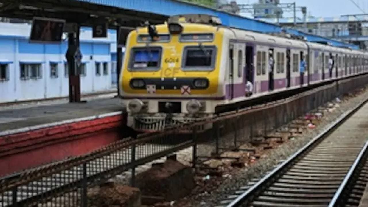 Thane Man Loses Leg After Robber Snatches Phone Pushes Him Off Moving Train