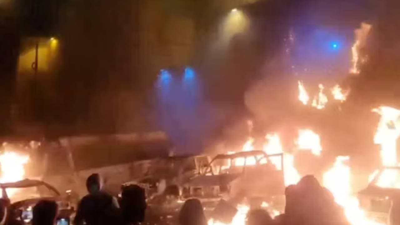 Iran Shuts Down the Internet