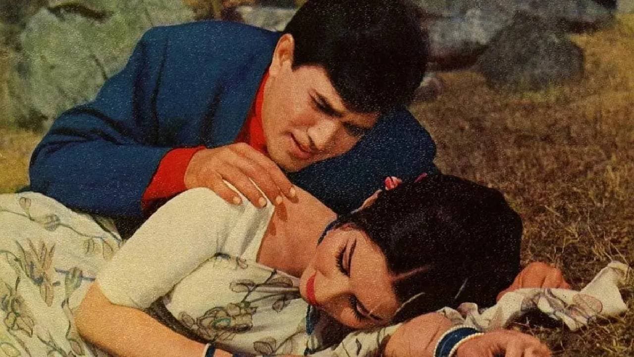 When Distributors Tried to Change Rajesh Khanna starerr Aradhana and Failed