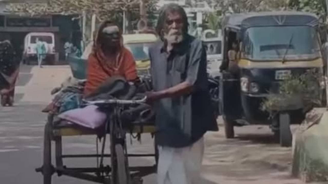 Oldmans three hundred Km Rickshaw Odyssey To Get Wife Treated